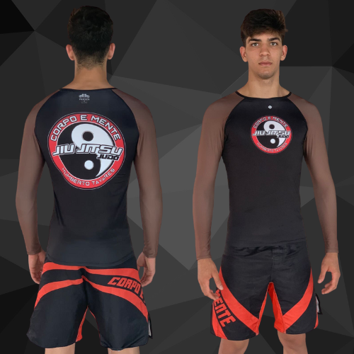 rash guard Marrom